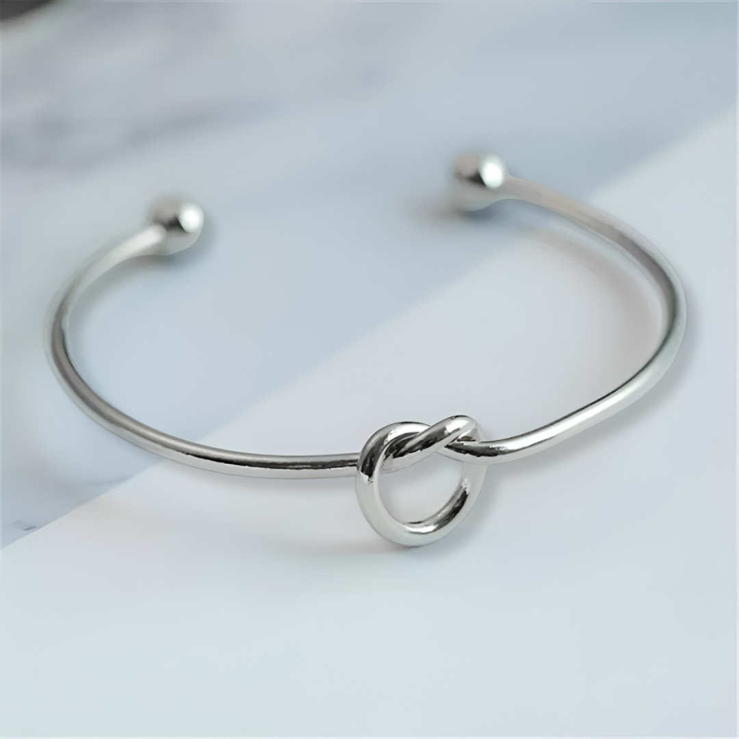 Gouden Armband met Knoopdetail