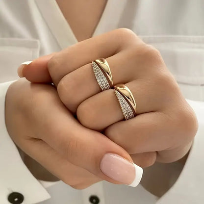 Elegante Gouden Ring met Fonkelstenen